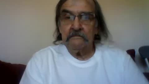 Snapshot of 1valentine chatting on 06.26.26 1valentine online show from 06.26.26