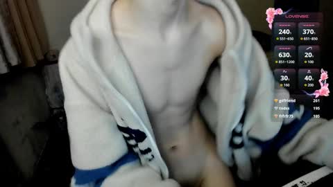 Snapshot of 1vampirella_gs chatting on 11.18.25 Milos online show from 11.18.25