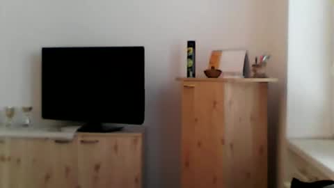 Snapshot of 1vaso chatting on 10.08.25 1vaso online show from 10.08.25