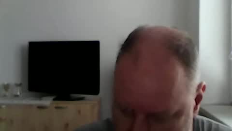 Snapshot of 1vaso chatting on 10.12.25 1vaso online show from 10.12.25