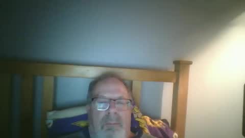 Snapshot of 2003dynawideglide chatting on 01.08.25 2003dynawideglide online show from 01.08.25