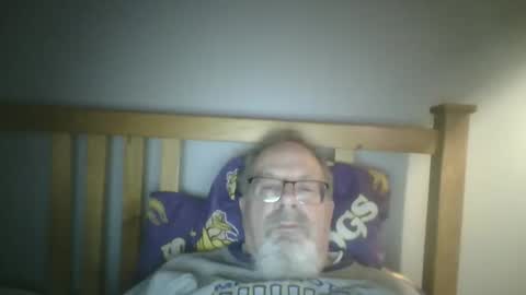 Snapshot of 2003dynawideglide chatting on 01.11.25 2003dynawideglide online show from 01.11.25