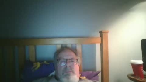 Snapshot of 2003dynawideglide chatting on 02.21.25 2003dynawideglide online show from 02.21.25