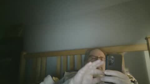 Snapshot of 2003dynawideglide chatting on 02.24.25 2003dynawideglide online show from 02.24.25