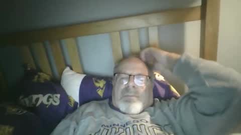 Snapshot of 2003dynawideglide chatting on 11.15.25 2003dynawideglide online show from 11.15.25