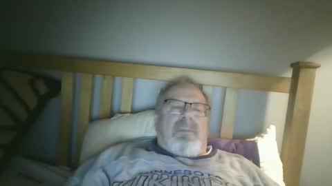 Snapshot of 2003dynawideglide chatting on 11.22.25 2003dynawideglide online show from 11.22.25