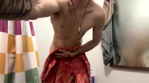 Snapshot of 21yearsy0ung9icheshung chatting on 02.26.25 AlecurClit online show from 02.26.25