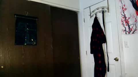 Snapshot of 21yearsy0ung9icheshung chatting on 03.02.25 AlecurClit online show from 03.02.25