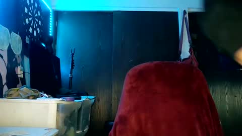 Snapshot of 21yearsy0ung9icheshung chatting on 03.04.25 AlecurClit online show from 03.04.25