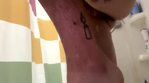 Snapshot of 21yearsy0ung9icheshung chatting on 09.11.25 AlecurClit online show from 09.11.25