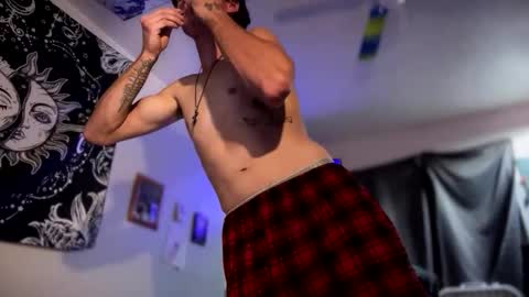 Snapshot of 21yearsy0ung9icheshung chatting on 10.25.25 AlecurClit online show from 10.25.25