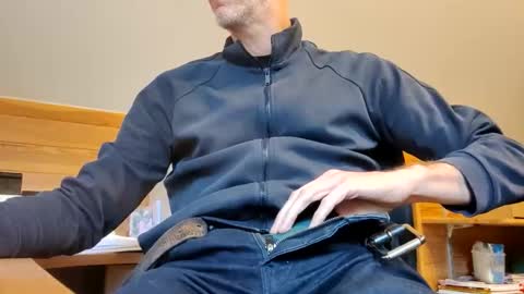 Snapshot of 22_acacia_avenue chatting on 12.16.25 22_acacia_avenue online show from 12.16.25