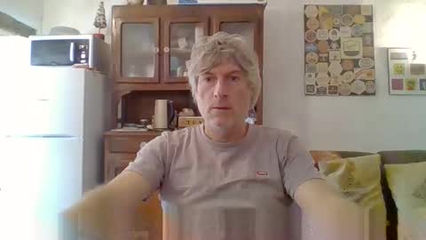 22esserre online show from 11.05.25