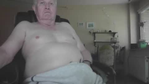 Snapshot of 29famila chatting on 10.07.25 29famila online show from 10.07.25