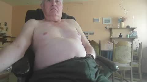 Snapshot of 29famila chatting on 11.02.25 29famila online show from 11.02.25