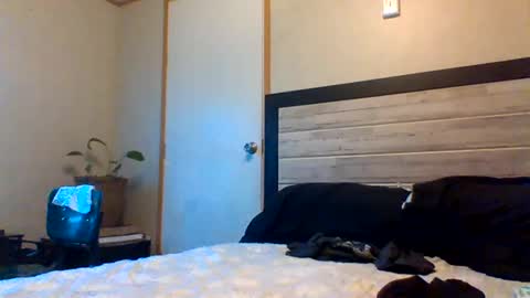 Snapshot of 2ccjbstar chatting on 02.21.25 BlacJewels online show from 02.21.25