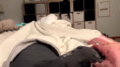 Snapshot of 2centz chatting on 01.01.25 2centz online show from 01.01.25