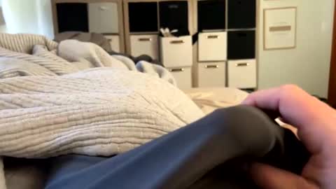 Snapshot of 2centz chatting on 01.04.25 2centz online show from 01.04.25