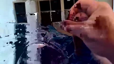 Snapshot of 2centz chatting on 02.24.25 2centz online show from 02.24.25