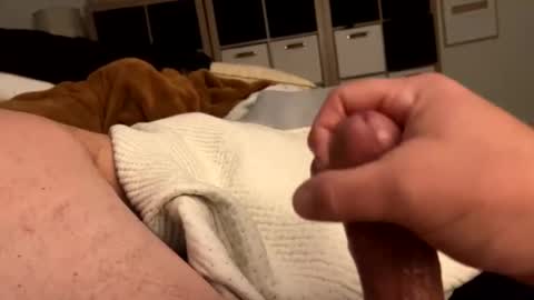 Snapshot of 2centz chatting on 11.24.25 2centz online show from 11.24.25