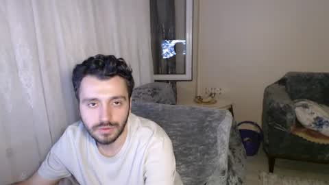 Snapshot of 2handsomeman chatting on 06.11.26 Berk online show from 06.11.26