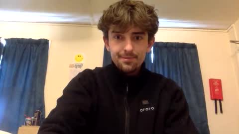 Snapshot of 2hot2handle2cold2hold chatting on 03.26.26 2hot2handle2cold2hold online show from 03.26.26