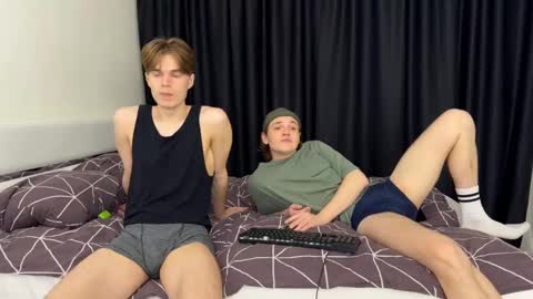 Snapshot of 2nc_ chatting on 09.15.25 Eleot online show from 09.15.25