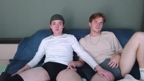 Snapshot of 2nc_ chatting on 09.16.25 Eleot online show from 09.16.25