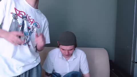 Snapshot of 2nc_ chatting on 09.20.25 Eleot online show from 09.20.25