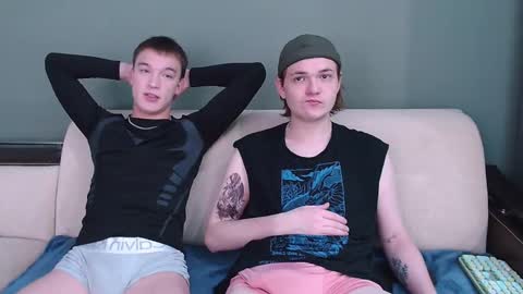 Snapshot of 2nc_ chatting on 10.01.25 Eleot online show from 10.01.25