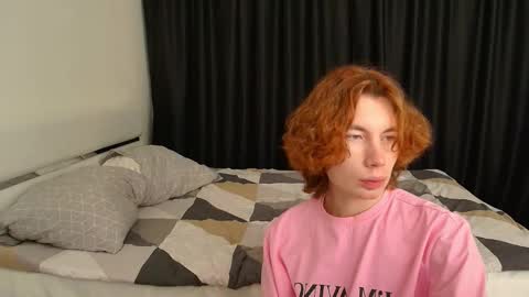 Snapshot of 2nc_ chatting on 11.03.25 Eleot online show from 11.03.25