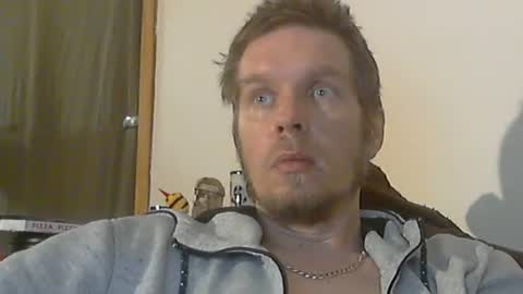 2small4you83 online show from 01.12.25