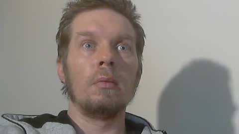 2small4you83 online show from 01.12.25