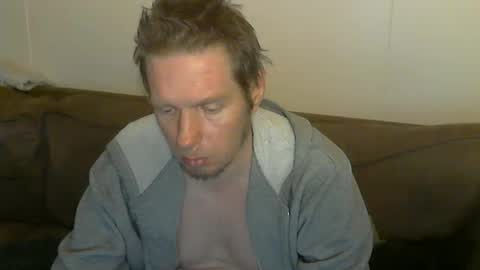 2small4you83 online show from 04.25.26