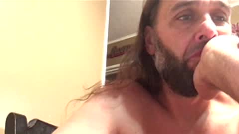 Snapshot of 33adidas chatting on 12.04.25 33adidas online show from 12.04.25