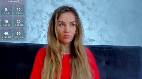 Snapshot of 3lla_rose chatting on 03.08.26 Ella online show from 03.08.26