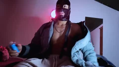 E V I L online show from 11.10.25