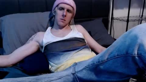 Snapshot of 420cumharder chatting on 01.31.25 fun dude online show from 01.31.25