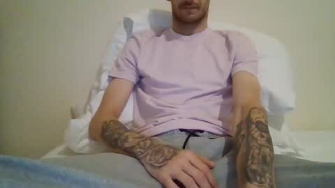 Snapshot of 420feetloverr420 chatting on 09.19.25 420feetloverr420 online show from 09.19.25