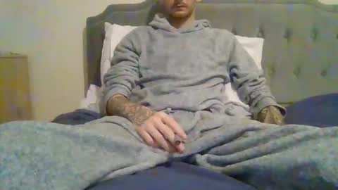 420feetloverr420 online show from 01.13.26