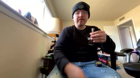 Snapshot of 420jizzva chatting on 12.31.24 Daddythickdick420 online show from 12.31.24