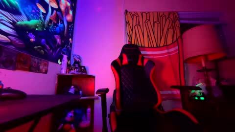 Snapshot of 420jizzva chatting on 02.25.25 Daddythickdick420 online show from 02.25.25
