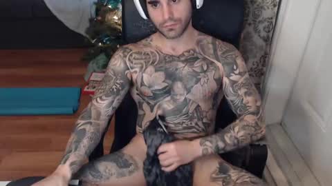 Snapshot of 420randomguy chatting on 12.15.24 Anomander Rake online show from 12.15.24