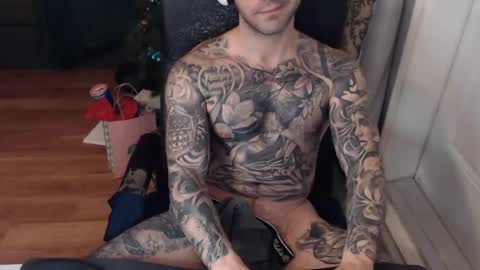 Snapshot of 420randomguy chatting on 12.29.24 Anomander Rake online show from 12.29.24