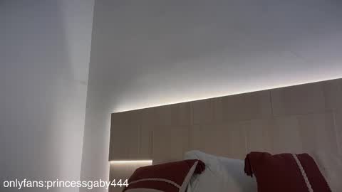 Gabriela  online show from 09.09.25