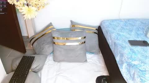 Snapshot of 493ashlyfoxx chatting on 11.28.25 493ashlyfoxx online show from 11.28.25