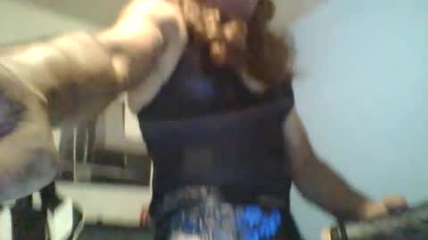 Snapshot of 4thethrillofit4 chatting on 07.23.26 4thethrillofit4 online show from 07.23.26