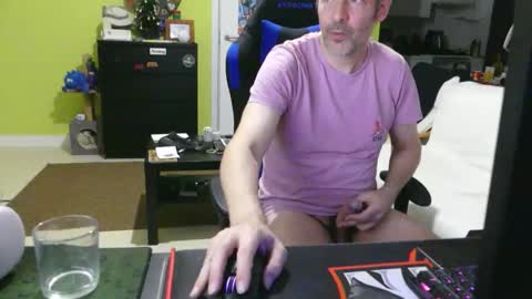 Larese Carlo online show from 11.30.25