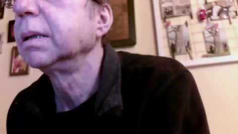 Snapshot of 64shorty chatting on 02.26.25 64shorty online show from 02.26.25