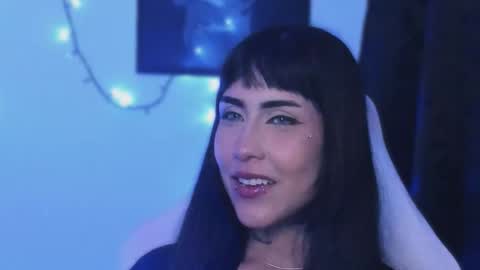 Snapshot of 66luci_fer6_ chatting on 11.12.25 luarii online show from 11.12.25